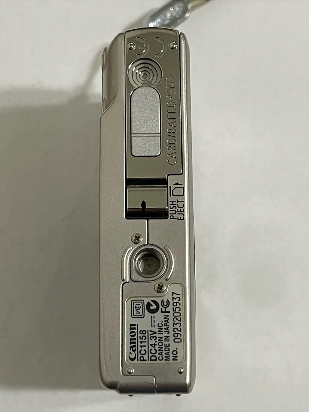Canon PowerShot SD450 Digital ELPH Compact Camera Vintage Point & Shoot in Box